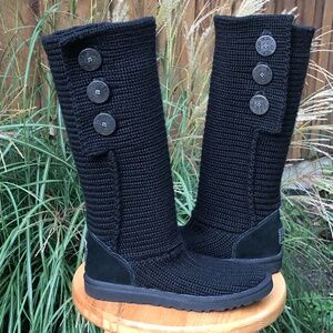 UGG Classic Cardy II black knit Fold-over Button boots sz 8